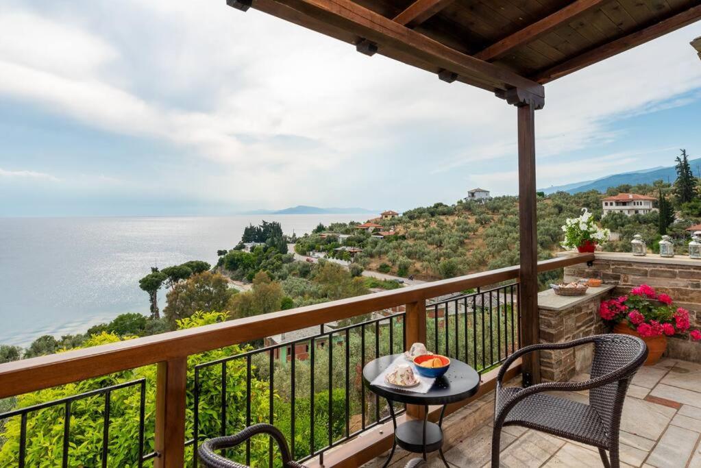 Seaside House With View Over Pagasitikos Афиссос Экстерьер фото