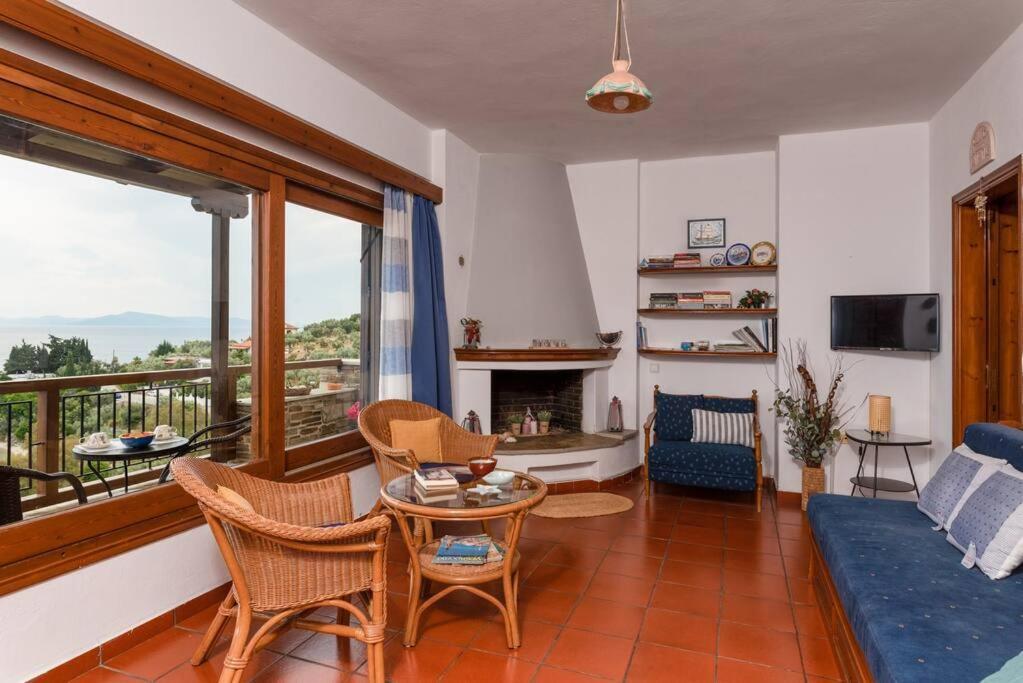 Seaside House With View Over Pagasitikos Афиссос Экстерьер фото