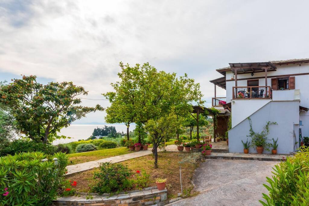 Seaside House With View Over Pagasitikos Афиссос Экстерьер фото